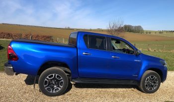 Toyota Hilux Invincible 2021 full