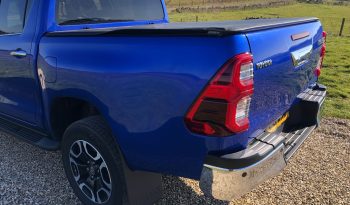 Toyota Hilux Invincible 2021 full