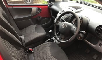 Toyota Aygo 2011 full