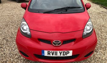 Toyota Aygo 2011 full