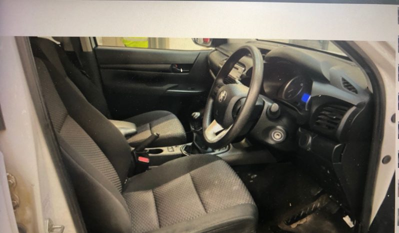 Toyota Hilux 2020 full