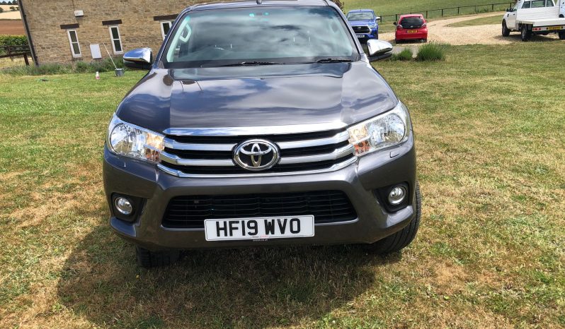 Toyota Hilux 2019 full