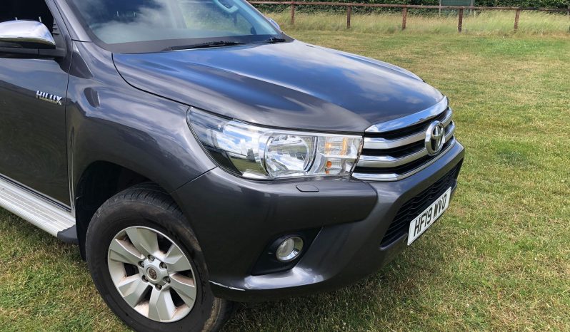 Toyota Hilux 2019 full