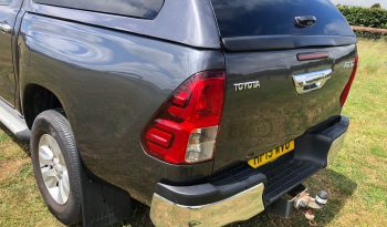 Toyota Hilux 2019 full