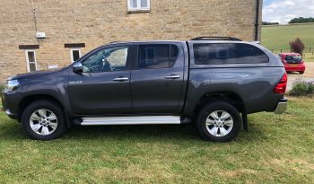 Toyota Hilux 2019 full