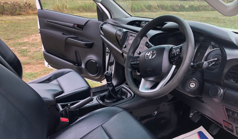 Toyota Hilux 2020 full