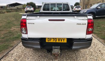 Toyota Hilux 2020 full