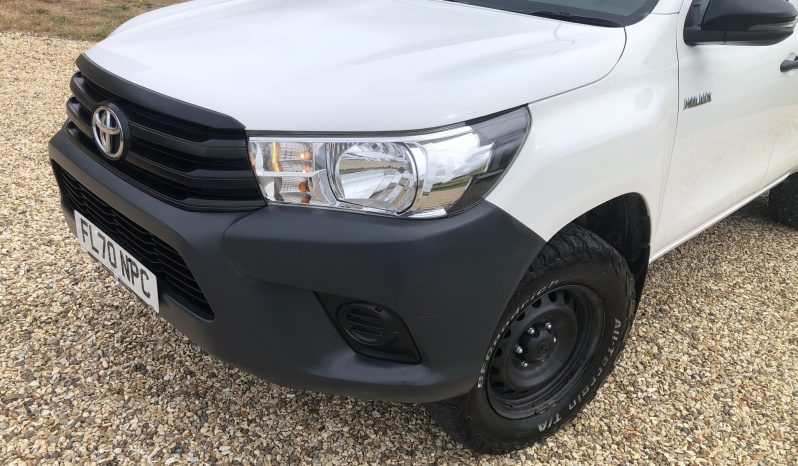 Toyota Hilux 2020 full