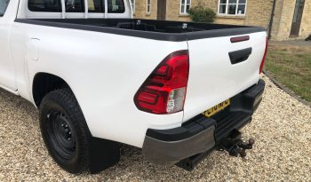 Toyota Hilux 2020 full