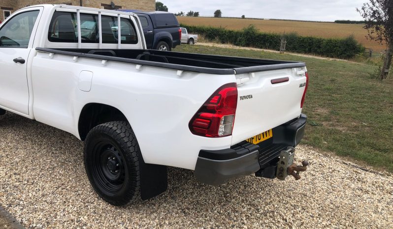 Toyota Hilux 2020 full
