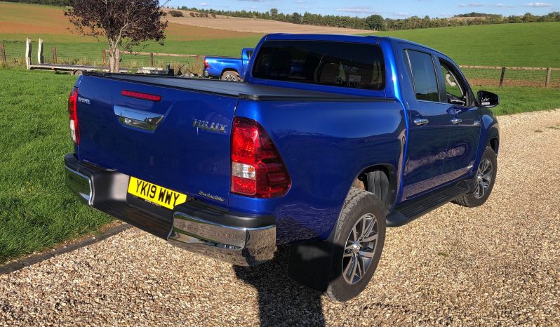 Toyota Hilux 2019 full