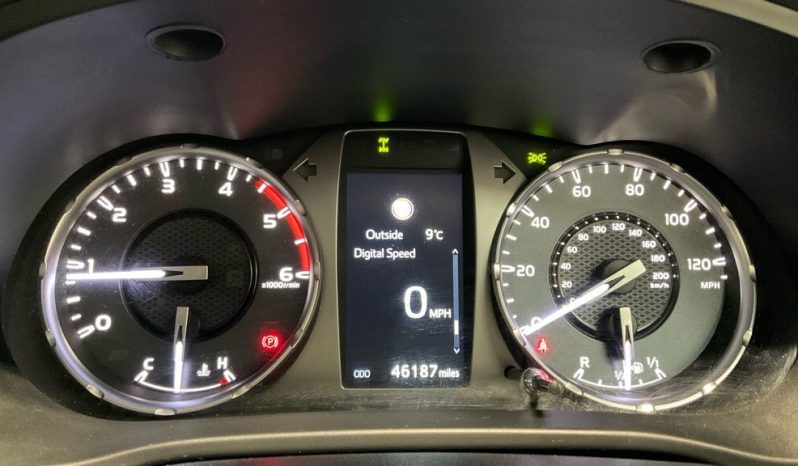 Toyota Hilux 2022 full