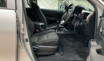 Toyota Hilux 2022 full