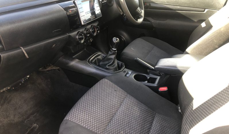 
								Toyota Hilux Single Cab 2019 full									