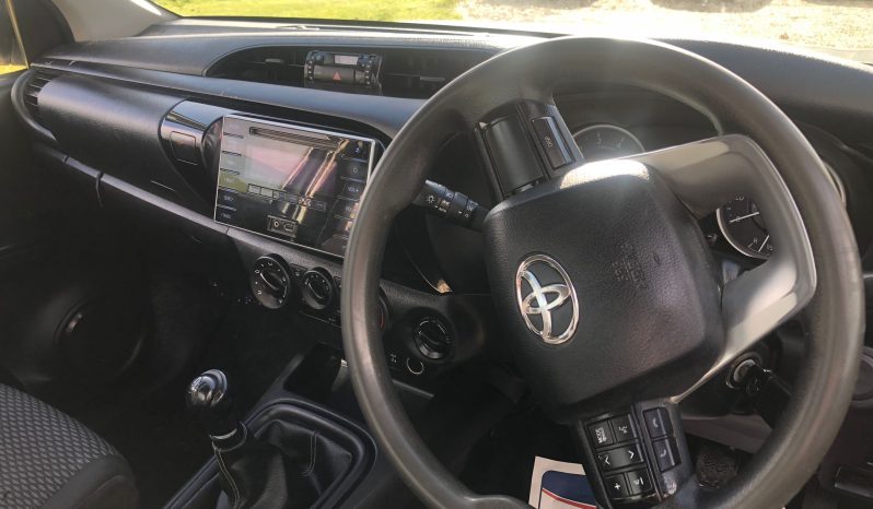 
								Toyota Hilux Single Cab 2019 full									