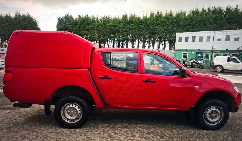 
								Mitsubishi 4 Work Double Cab 2013 full									