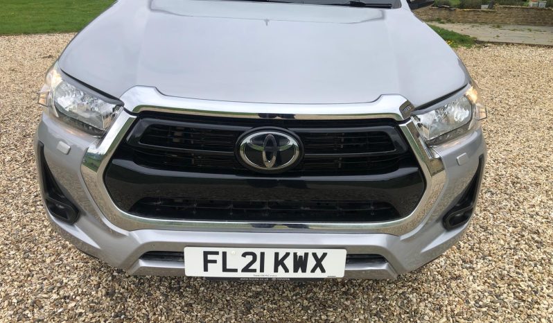 
								Toyota Hilux Double Cab Icon 2021 full									