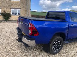 
										Toyota Hilux Invincible 2021 full									