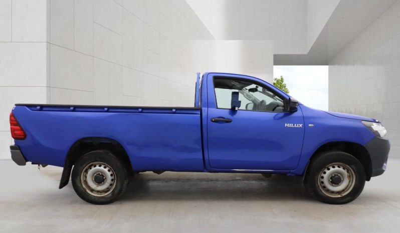 
								Toyota Hilux Single Cab 2018 full									
