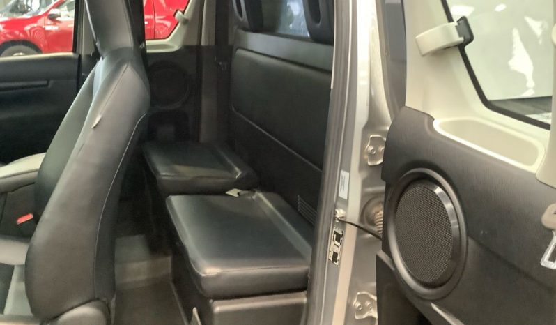 
								Toyota Hilux Extra Cab 2019 full									