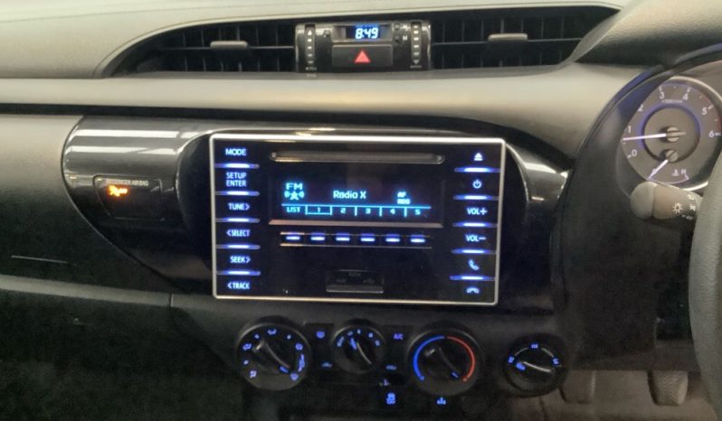 
								Toyota Hilux Extra Cab 2019 full									