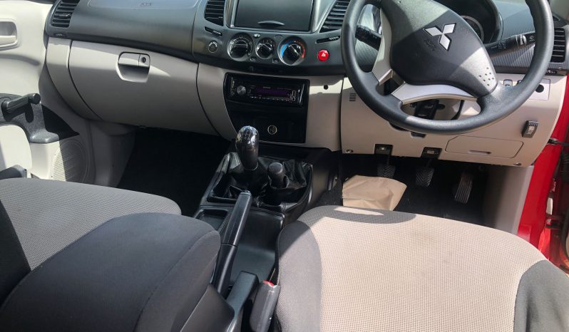 
								Mitsubishi 4 Work Double Cab 2013 full									