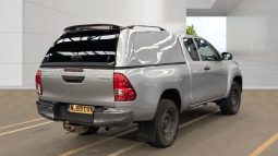 
										Toyota Hilux Extra Cab 2019 full									