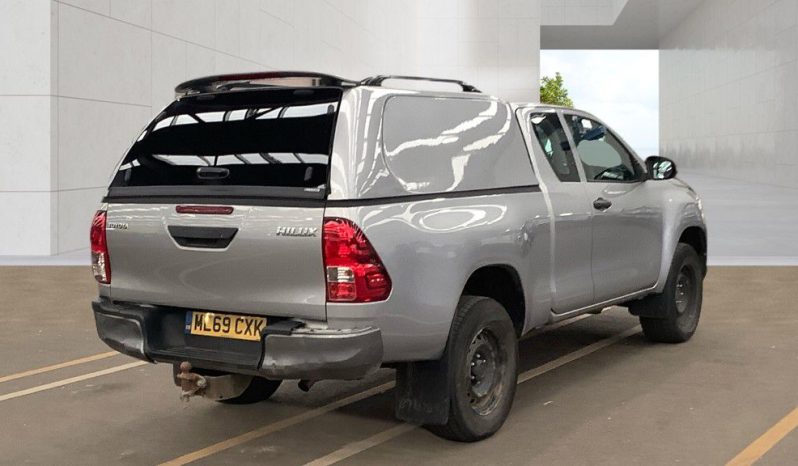 
								Toyota Hilux Extra Cab 2019 full									