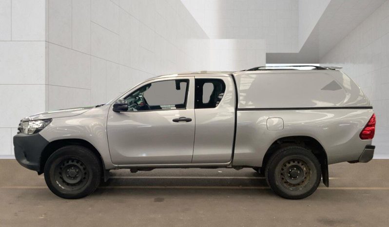 
								Toyota Hilux Extra Cab 2019 full									