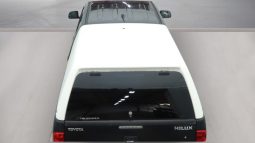 
										Toyota Hilux Double Cab 2014 full									