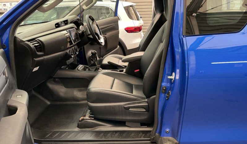 
								Toyota Hilux Extra Cab 2020 full									