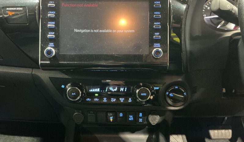 
								Toyota Hilux 2.8 Litre Invincible 2021 full									