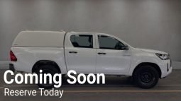
										Toyota Hilux Active Double Cab 2022 full									