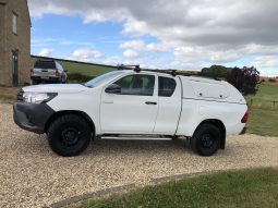 Toyota Hilux Extra Cab 2020