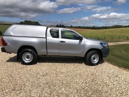 Toyota Hilux Extra Cab 2019