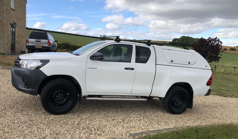 
								Toyota Hilux Extra Cab 2020 full									