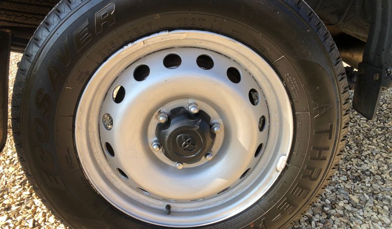
								Toyota Hilux Single Cab 2018 full									