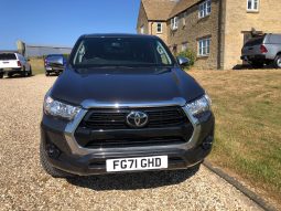 
										Toyota Hilux Icon Double Cab 2022 full									
