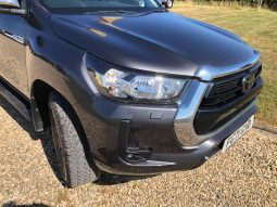 
										Toyota Hilux Icon Double Cab 2022 full									