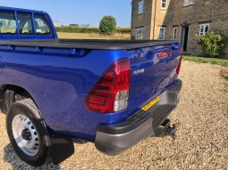 
										Toyota Hilux Single Cab 2018 full									