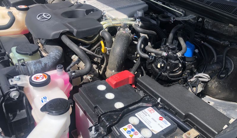 
								Toyota Hilux Extra Cab 2019 full									