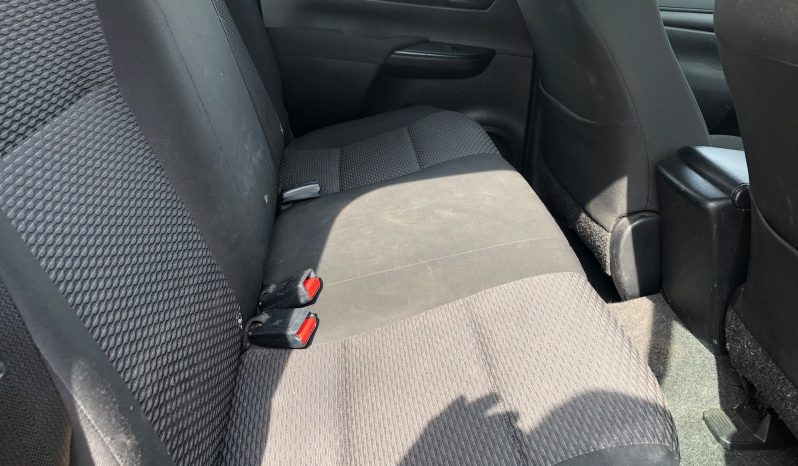 
								Toyota Hilux Double Cab 2019 full									