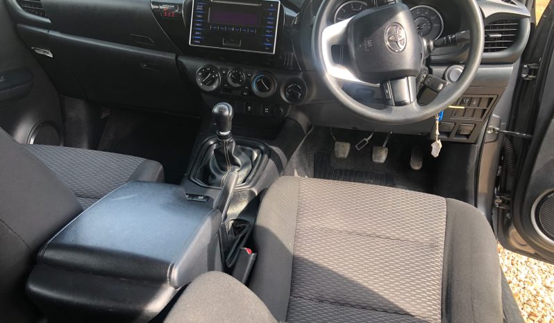 
								Toyota Hilux Double Cab 2019 full									