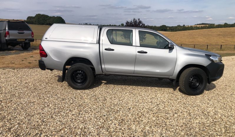 
								Toyota Hilux Active Double Cab 2017 full									