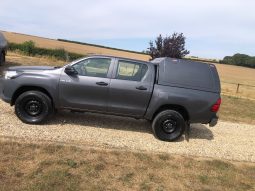
										Toyota Hilux Double Cab 2019 full									