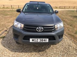 
										Toyota Hilux Double Cab 2019 full									