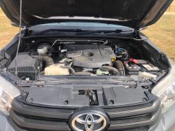 
										Toyota Hilux Double Cab 2019 full									