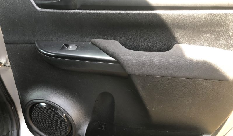 
								Toyota Hilux Active Double Cab 2017 full									