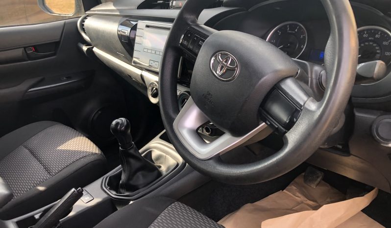
								Toyota Hilux Active Double Cab 2017 full									