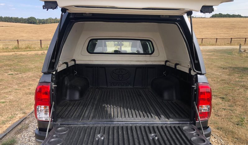 
								Toyota Hilux Double Cab 2019 full									